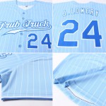 Benutzerdefiniertes hellblau-weißes Nadelstreifen-Baseballtrikot in Royal-Weiß Benutzerdefiniertes hellblau-weißes Nadelstreifen-Baseballtrikot in Royal-Weiß